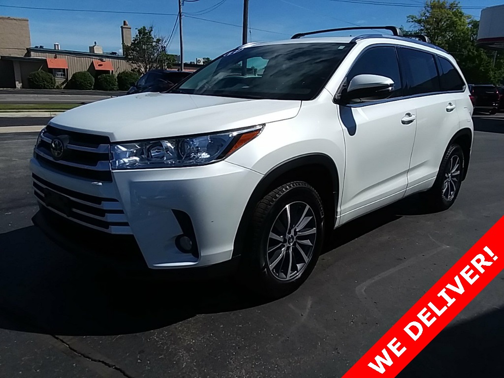 Certified Pre Owned 2017 Toyota Highlander XLE AWD 4D Sport Utility